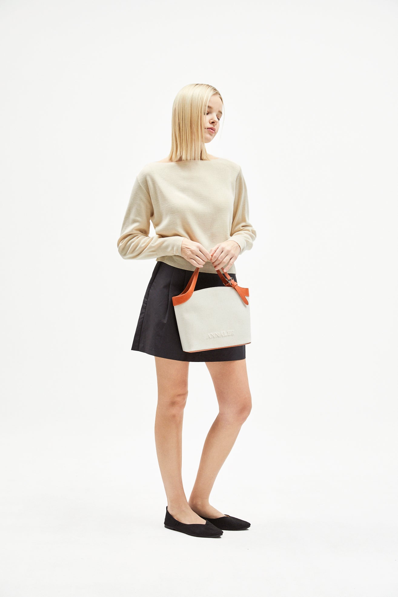 Aileen Canvas Bag L / Brown