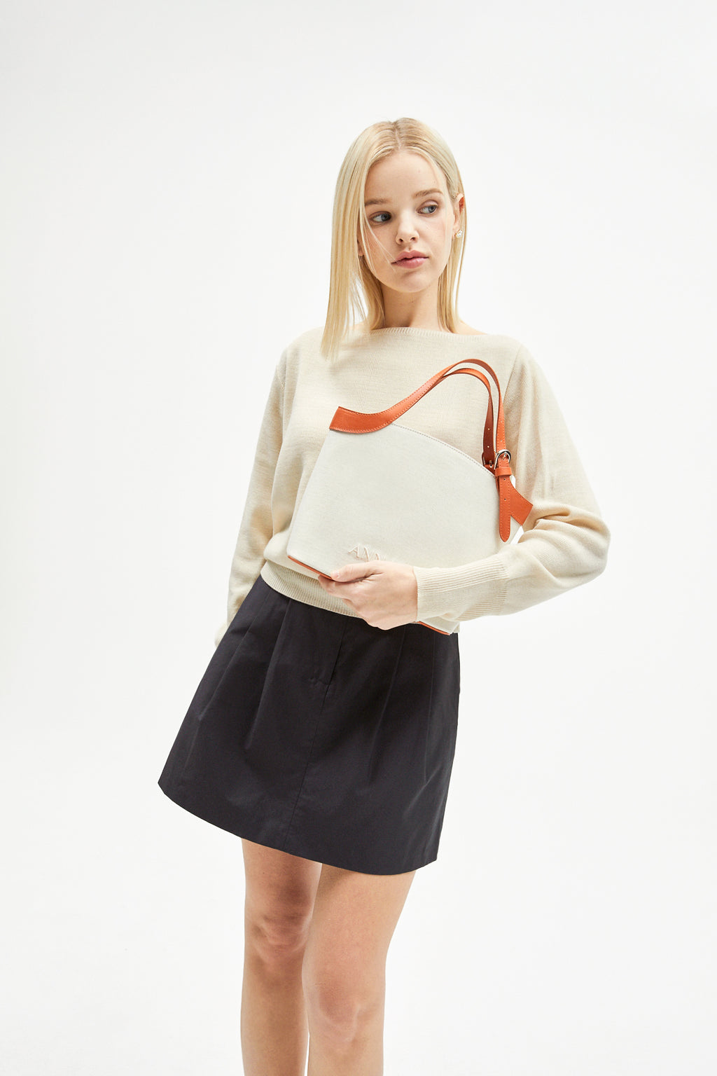 Aileen Canvas Bag L / Brown