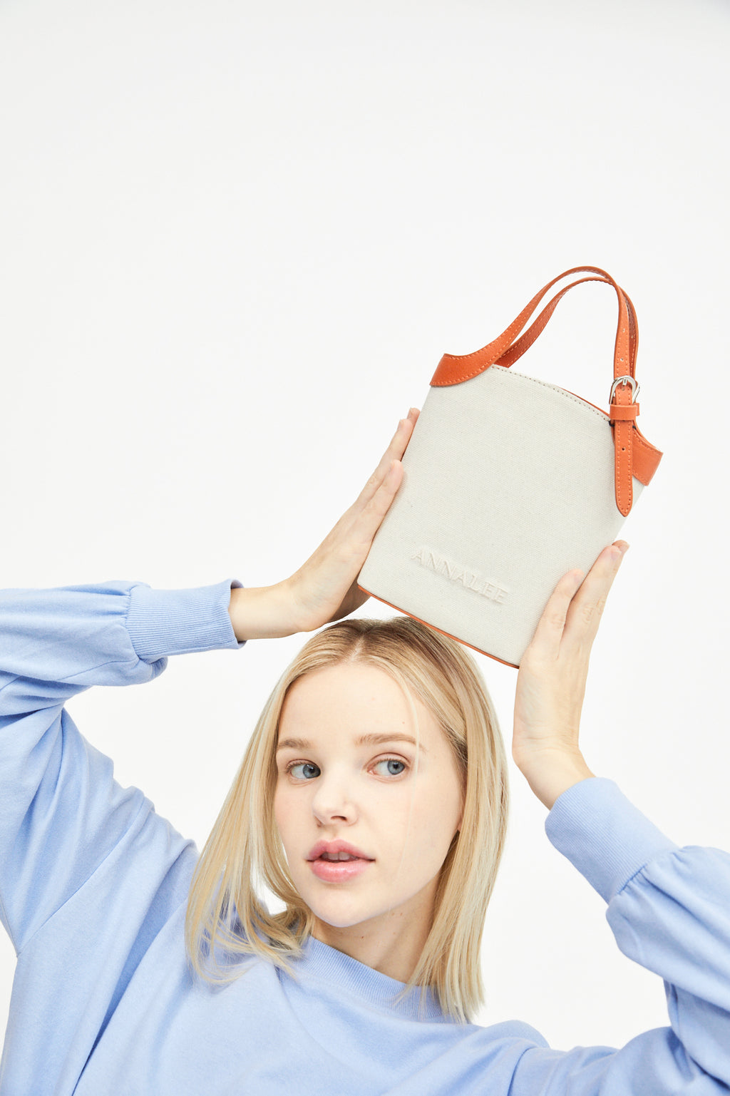 Aileen Canvas Bag S / Brown